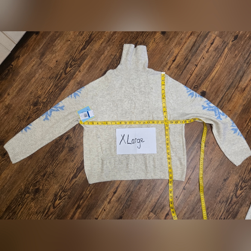 CeCe sweater L/XL heather cream Nwt blue sparkle snowflakes warm snow ski xmas - Picture 15 of 15